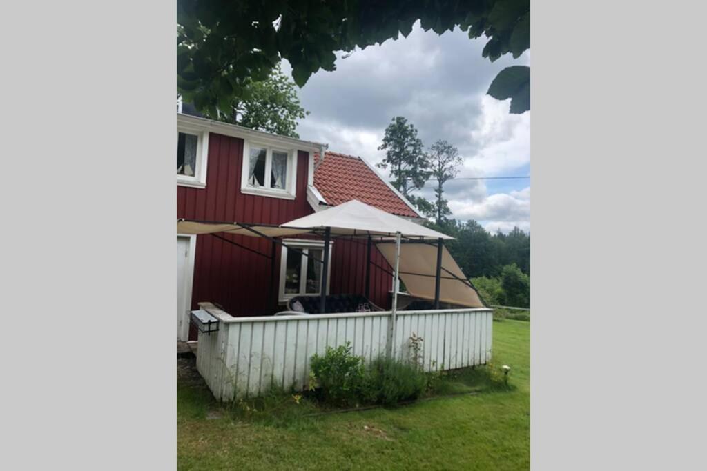 Sommarstugan Aspered Exterior photo